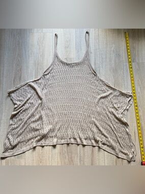 Buckle Light Beige Knit Spaghetti-Strap Women's Tank Top. Size L Brand new.